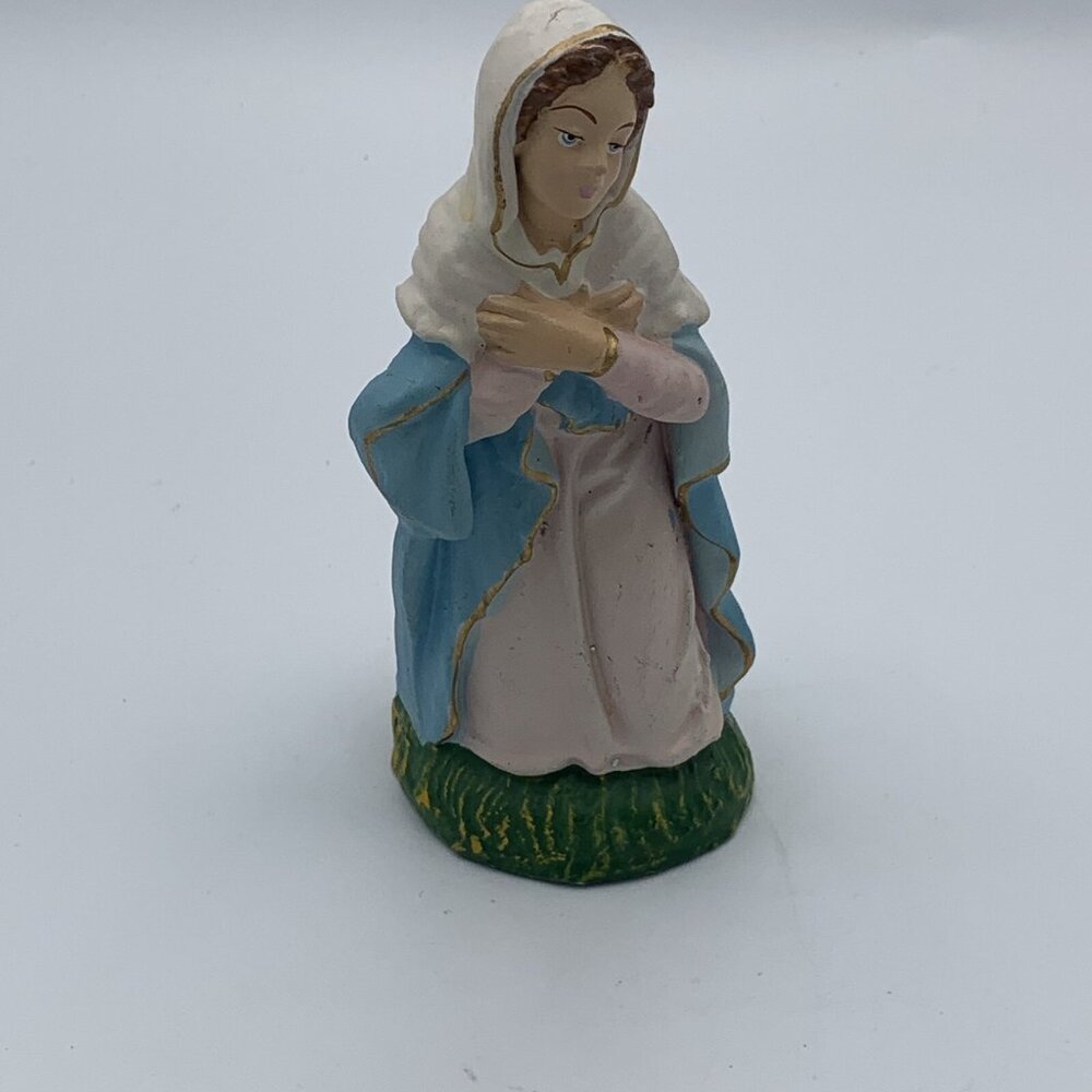 Hand-Painted Virgin Mary Praying Figurine – Blue & White Religious Statue, 4”